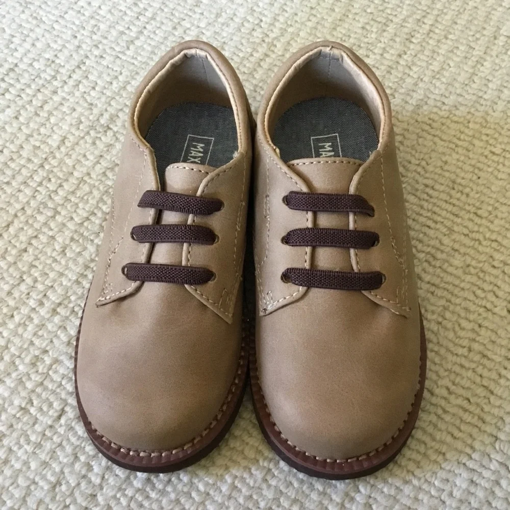 Classic Kids Dress Oxfords in Tan by MAXX